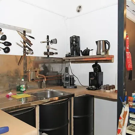 Warehouse In Spacious Industrial Workshop Apartment